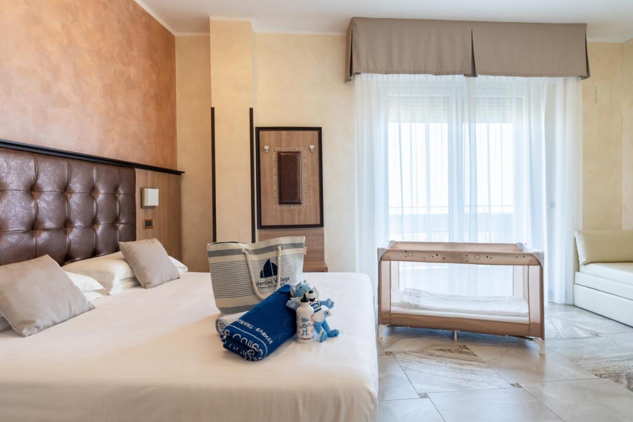 Hotel Gambrinus - Valentini Family Village Белларія-Іджеа-Марина Екстер'єр фото