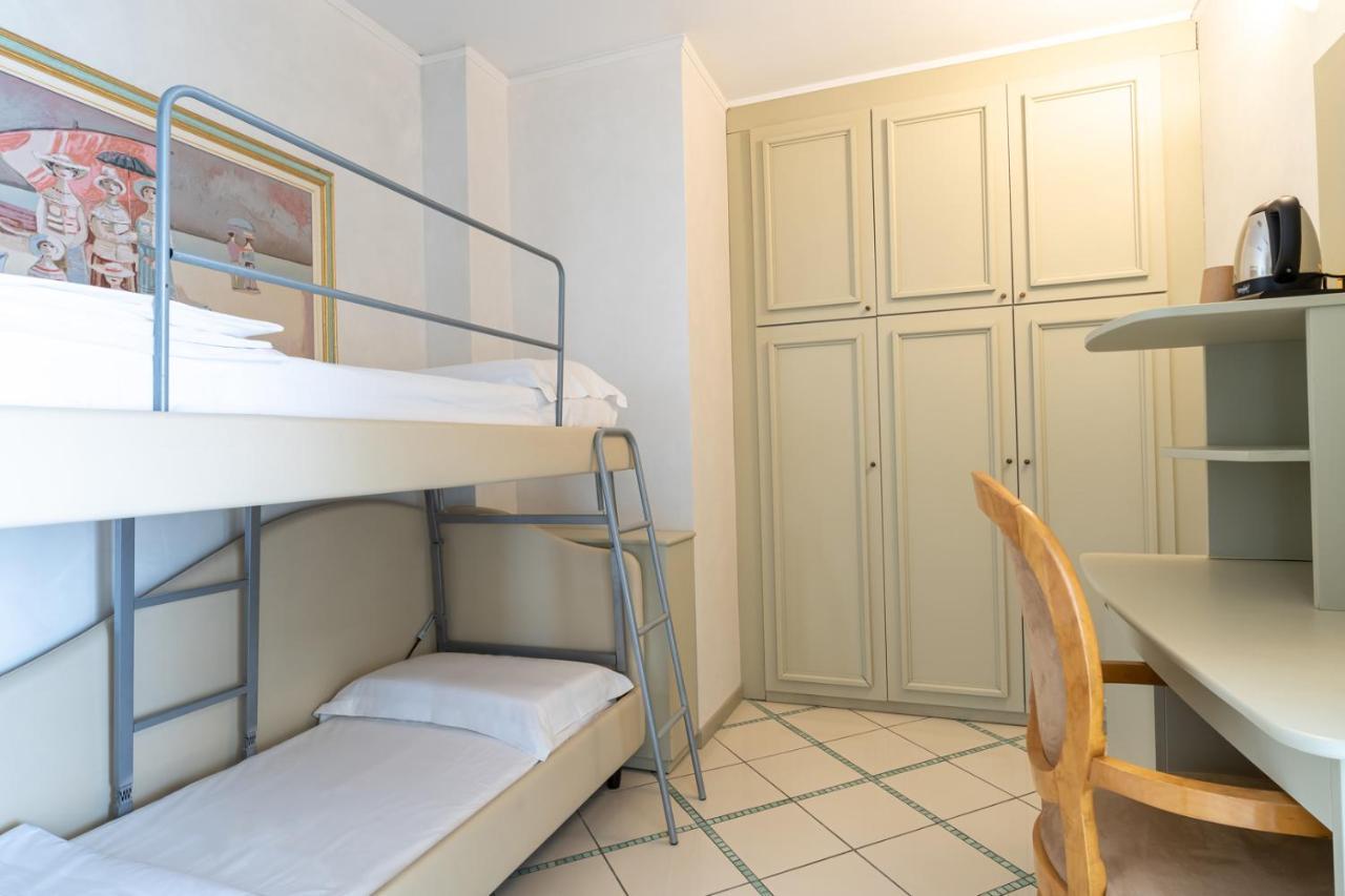 Hotel Gambrinus - Valentini Family Village Белларія-Іджеа-Марина Екстер'єр фото